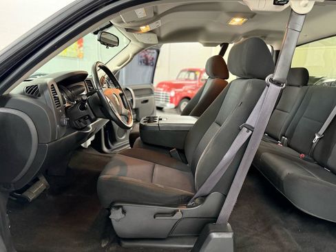 Used 2010 Chevrolet Silverado 1500 LT AWD/4WD image 12