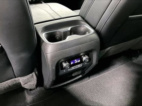 Used 2025 GMC Acadia Denali FWD image 28