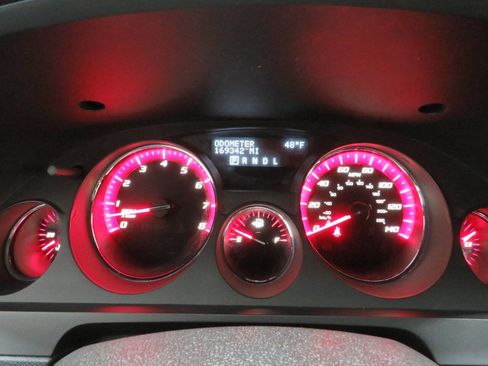 Used 2012 GMC Acadia Denali image 19