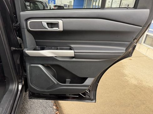 Used 2024 Ford Explorer XLT w/ Equipment Group 202A image 41