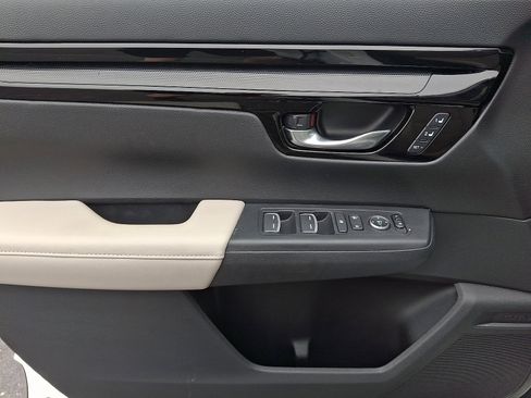 Used 2025 Honda CR-V EX-L image 11