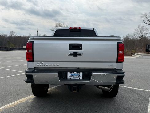 Used 2019 Chevrolet Silverado 2500 LTZ w/ Duramax Plus Package image 4