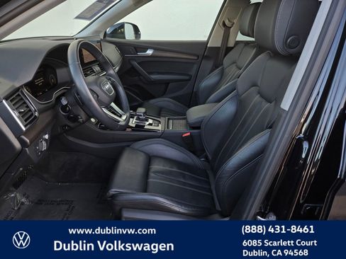 Used 2023 Audi Q5 2.0T Prestige w/ Prestige Package image 18