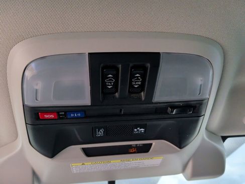 Used 2019 Subaru Impreza 2.0i Premium image 22