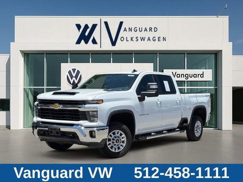 Used 2025 Chevrolet Silverado 2500 LT w/ Convenience Package AWD/4WD image 1