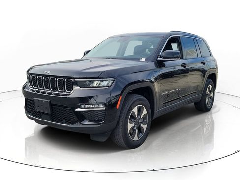 Used 2023 Jeep Grand Cherokee 4WD 4xe w/ Luxury Tech Group II image 2
