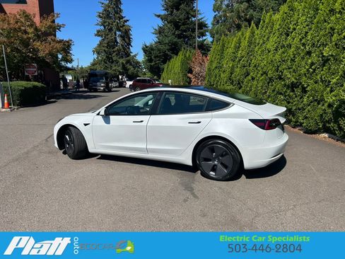 Used 2023 Tesla Model 3 Standard Range RWD image 5