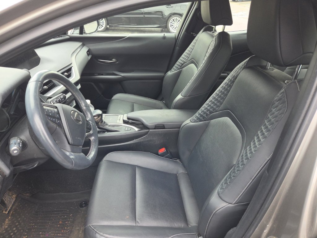 Used 2020 Lexus UX 250h w/ Premium Package AWD/4WD image 5