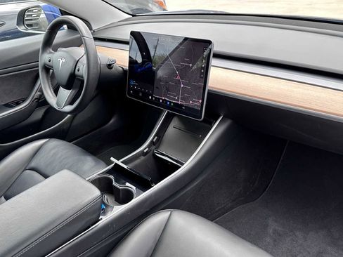 Used 2020 Tesla Model 3 Long Range AWD/4WD image 16