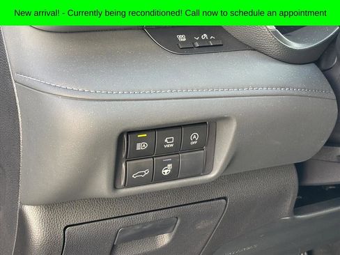 Used 2025 Toyota Highlander Limited image 8