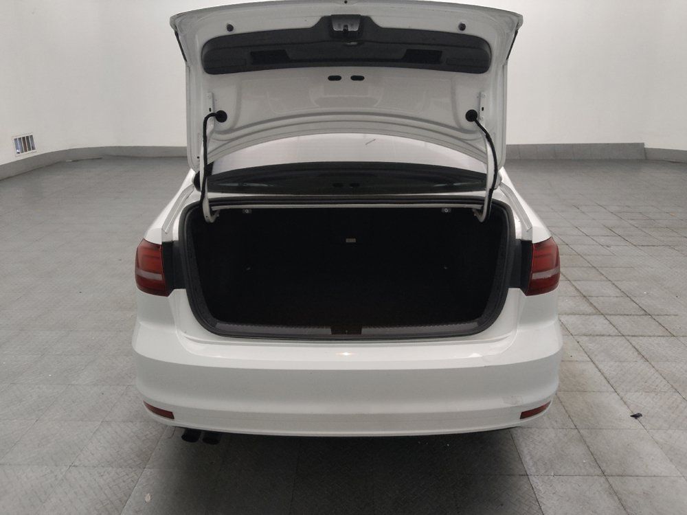 Used 2017 Volkswagen Jetta SE FWD image 29
