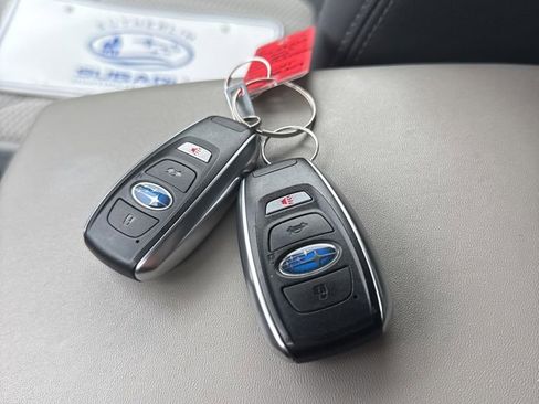Used 2023 Subaru Forester Premium AWD/4WD image 9