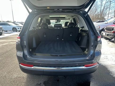 Used 2023 Jeep Grand Cherokee 4WD 4xe image 14