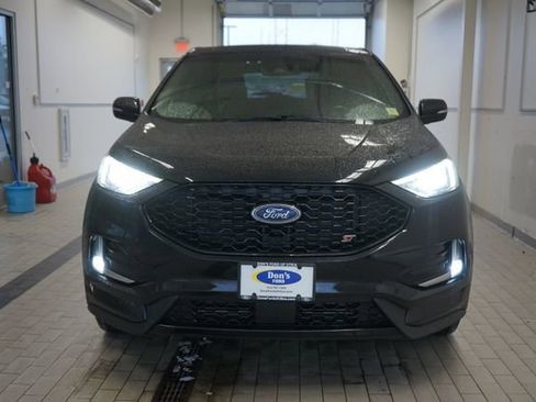 Certified 2020 Ford Edge ST w/ Cold Weather Package AWD/4WD image 18