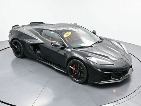 Used 2025 Chevrolet Corvette E-Ray w/ ZER Performance Package image 35