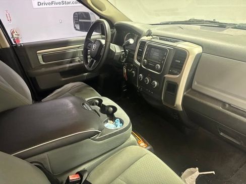 Used 2017 RAM 2500 SLT AWD/4WD image 25