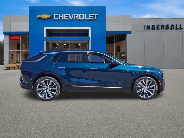 Used 2026 Cadillac Lyriq Signature Luxury w/ Nappa Leather Package AWD/4WD image 27