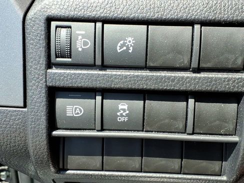 Used 2025 Toyota Tacoma SR5 w/ SR5 Upgrade Package RWD image 22