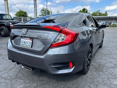 Used 2019 Honda Civic Sport image 3