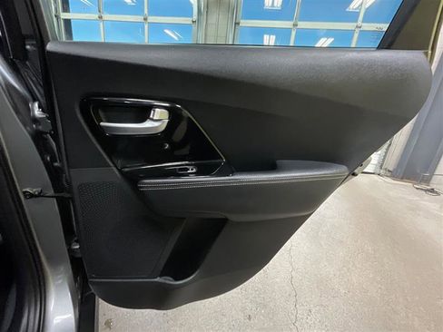 Used 2022 Kia Niro EX w/ Cold Weather Package image 24