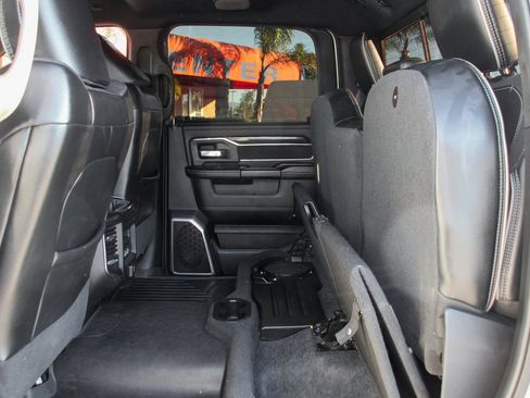 Used 2022 RAM 2500 Laramie w/ Night Edition image 36