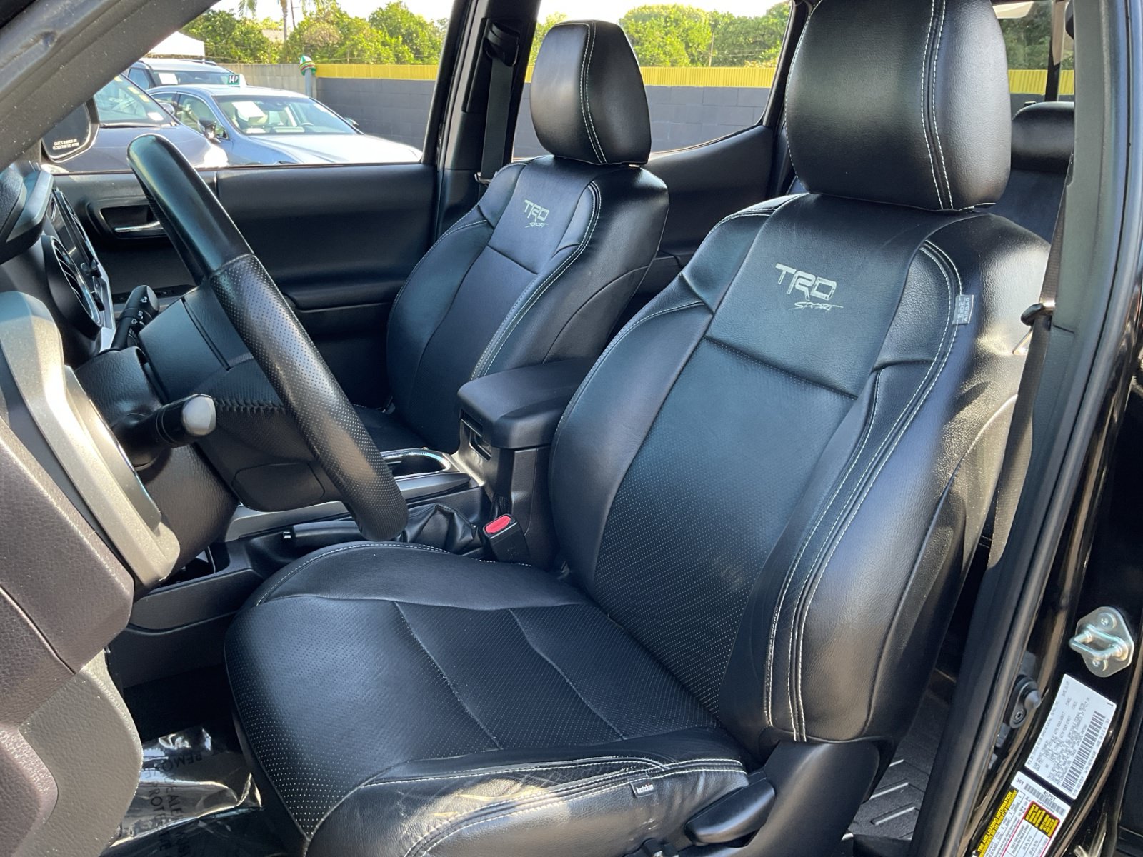 Used 2016 Toyota Tacoma TRD Sport AWD/4WD image 18