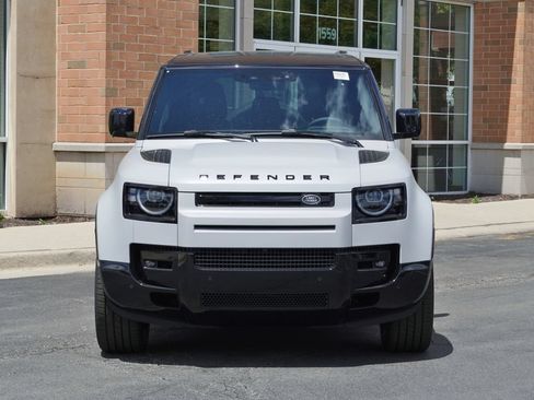 Used 2026 Land Rover Defender 110 X-Dynamic SE AWD/4WD image 4