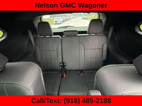 Used 2025 Buick Enclave Avenir w/ Super Cruise Package FWD image 15