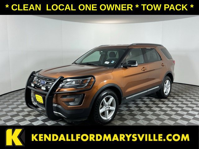 Used 2017 Ford Explorer XLT AWD/4WD image 1