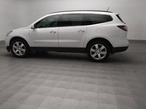 Used 2017 Chevrolet Traverse Premier FWD image 3