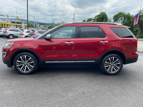 Used 2017 Ford Explorer Platinum AWD/4WD image 6
