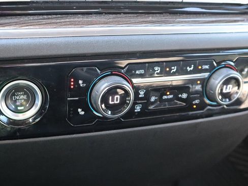 Used 2023 Chevrolet Silverado 1500 LT image 16