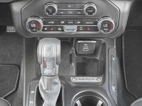 New 2026 Ford Bronco Outer Banks AWD/4WD image 14