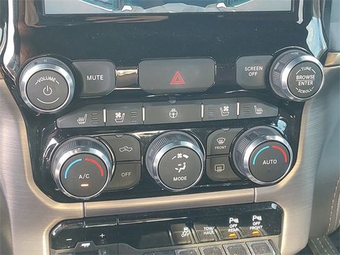 Certified 2021 RAM 1500 Limited w/ Bed Utility Group image 20