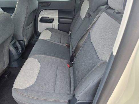 Used 2024 Ford Maverick XLT image 12