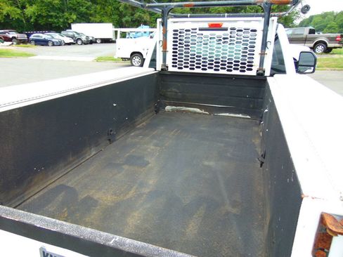 Used 2018 Ford F350 XL w/ Power Equipment Group RWD image 26
