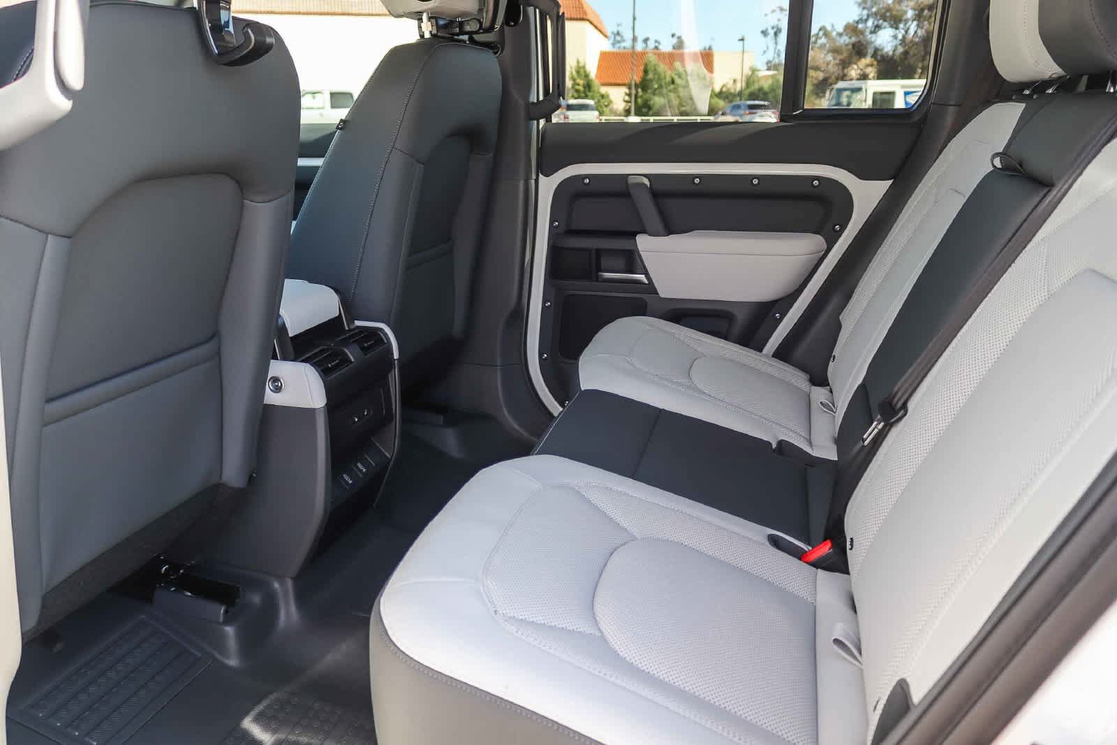 New 2026 Land Rover Defender 110 S AWD/4WD image 16