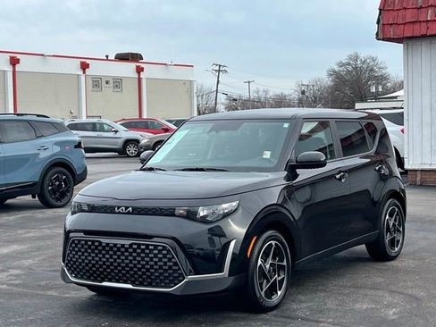 Certified 2023 Kia Soul EX image 5