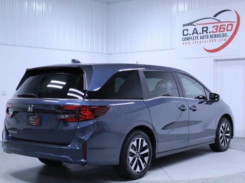 Used 2025 Honda Odyssey EX-L image 6