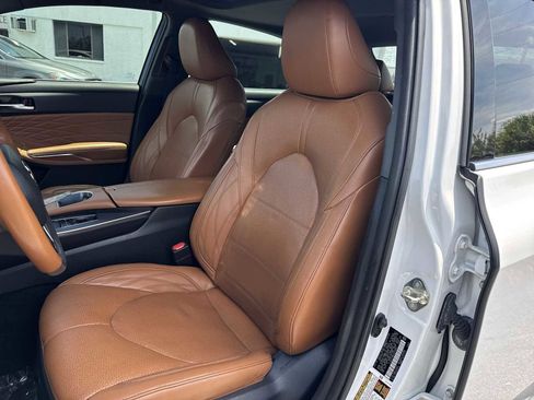 Used 2020 Toyota Avalon Limited FWD image 20