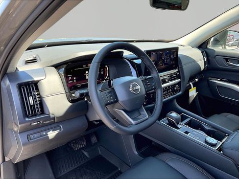 New 2026 Nissan Pathfinder SL AWD/4WD image 15