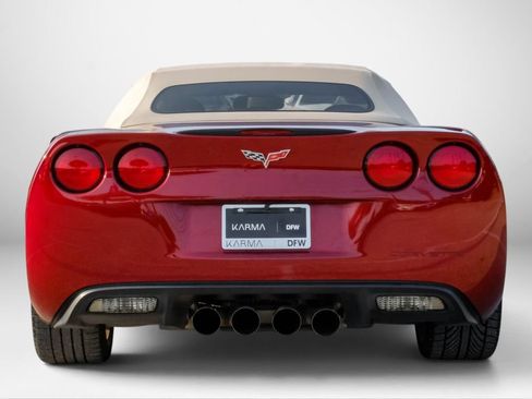 Used 2007 Chevrolet Corvette Convertible w/ Preferred Equipment Group RWD image 8