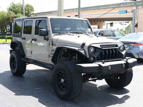 Used 2016 Jeep Wrangler Unlimited Sport w/ Quick Order Package 24S AWD/4WD image 2