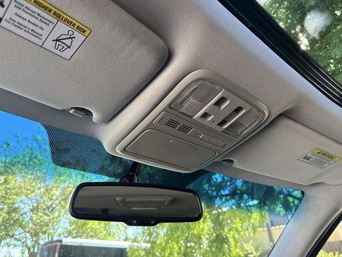 Used 2015 Honda Pilot Touring image 46