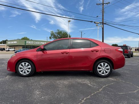Used 2015 Toyota Corolla LE FWD image 8