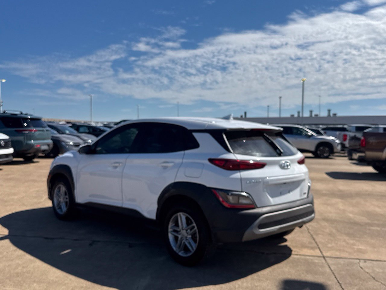 Used 2023 Hyundai Kona SE AWD/4WD image 17