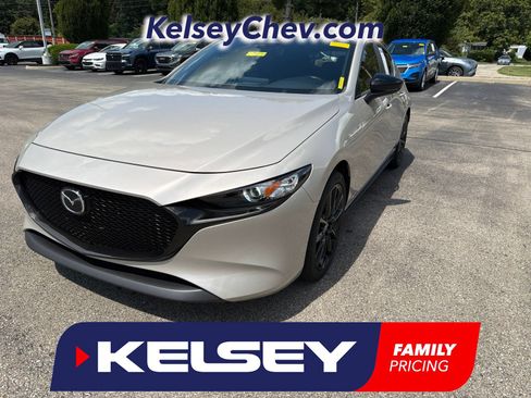 Used 2025 MAZDA MAZDA3 s Sport FWD image 1