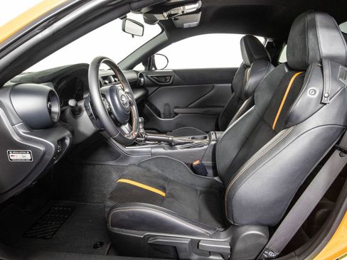 Used 2023 Toyota GR86 10th Anniversary SE RWD image 10