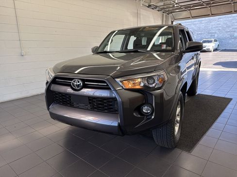 Used 2023 Toyota 4Runner SR5 image 3
