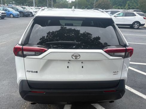 Used 2024 Toyota RAV4 XLE AWD/4WD image 14
